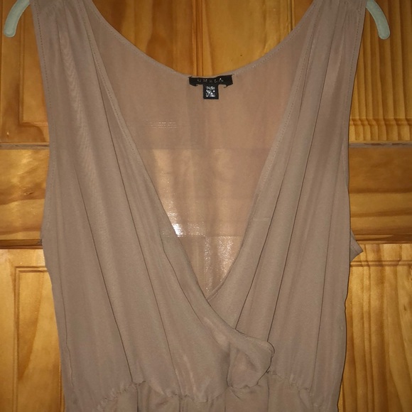 Romper - Picture 2 of 3